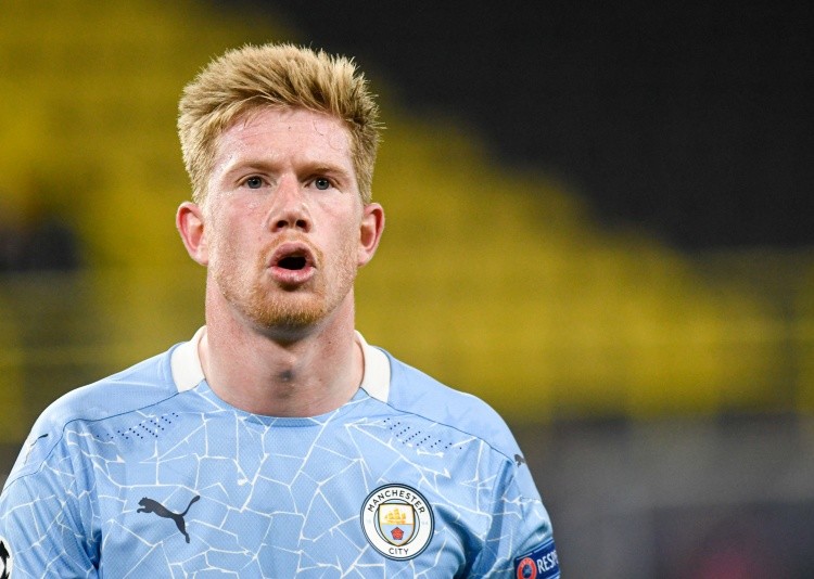 山东男篮上半场强势领先（山东男篮半场占据明显优势）