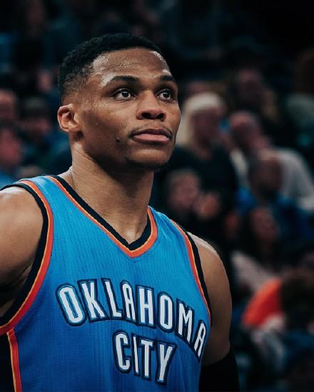 孙铭徽精彩反击，桑普森转身得分，曾凌铉争议判罚引关注（孙铭徽精彩快攻，桑普森转身得手，曾凌铉争议判罚引热议）