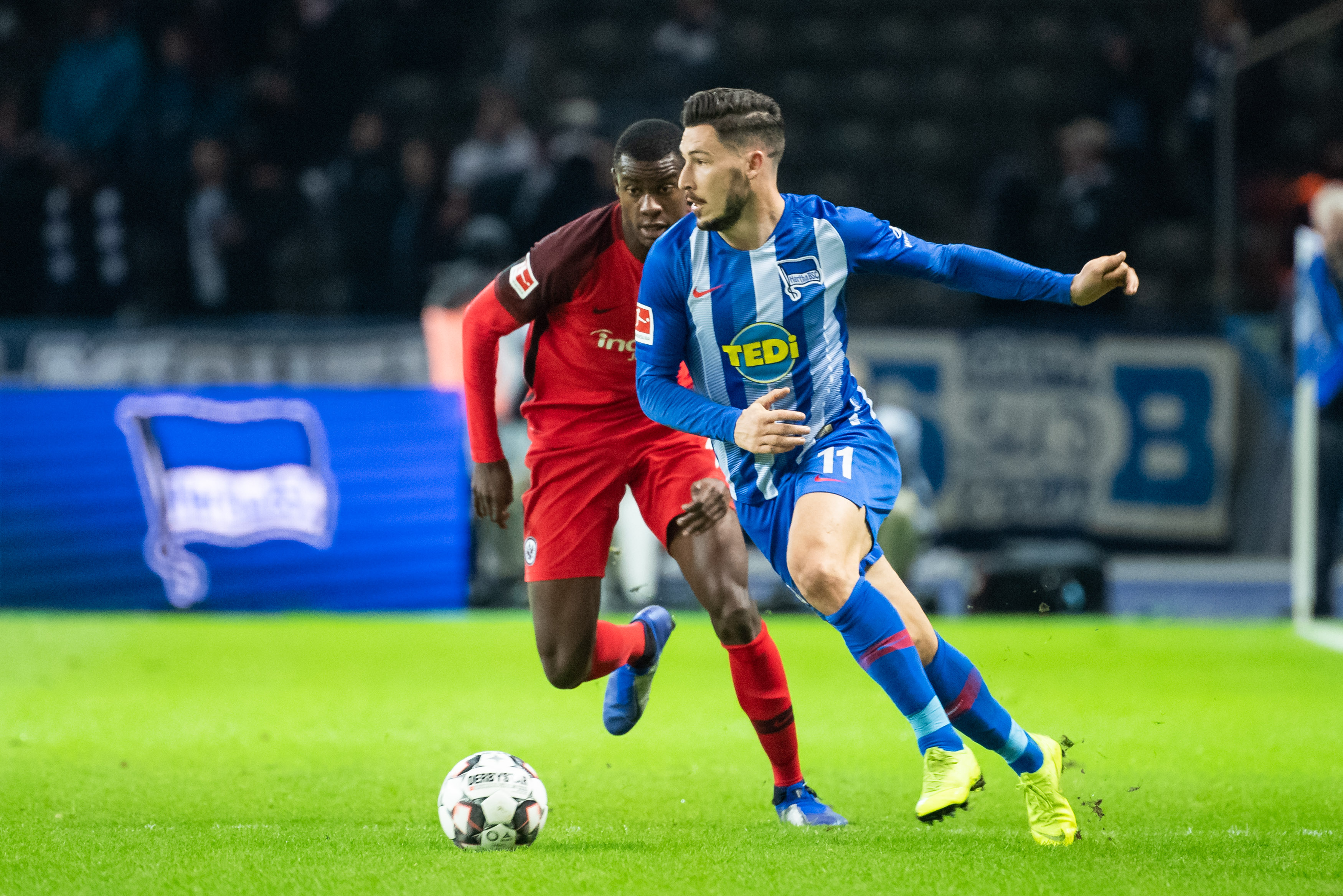 官方：FIFA女冠杯决赛阶段将于1月底在枪手与小蜜蜂主场举行（官宣：FIFA女冠杯决赛阶段定于1月底在枪手与小蜜蜂主场开战）