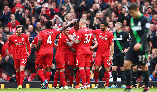 拜仁慕尼黑莱万多夫斯基帽子戏法（拜仁前锋莱万多夫斯基上演帽子戏法）