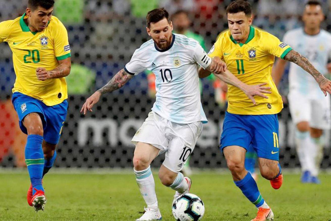 足球报：中足联将于12月12日在上海举行2025职业联赛颁奖大典（足球报：中足联定于12月12日在上海举办2025职业联赛颁奖典礼）