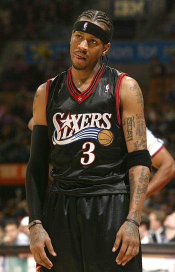 湖人官方推特公布飞往客场的登机照（湖人官推晒出奔赴客场的登机照）