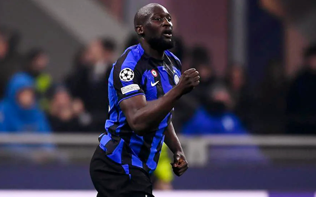 惨遭马刺三杀！雷霆跌落神坛连创扎心纪录：6战4负苦吞主场首败（马刺三连击雷霆！神坛不再：近6场4败，主场首次失守）