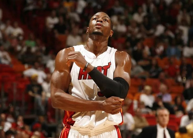 世界杯抽签前瞻：新纪元即将开启，解析分档与可能的死亡之组（世界杯抽签前瞻：分档剖析与死亡之组预判，新纪元将启幕）