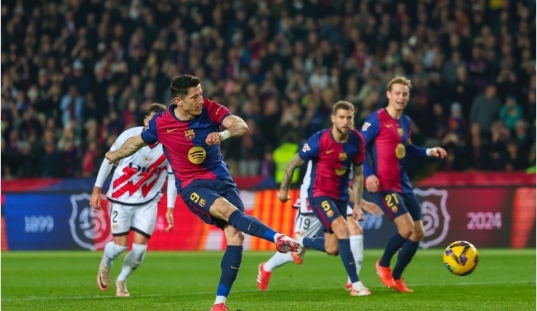 2025／26赛季英超：桑德兰的逆袭才刚开始，他们能站稳英超吗（2025／26英超：桑德兰逆风起航，能否站稳顶级联赛？）