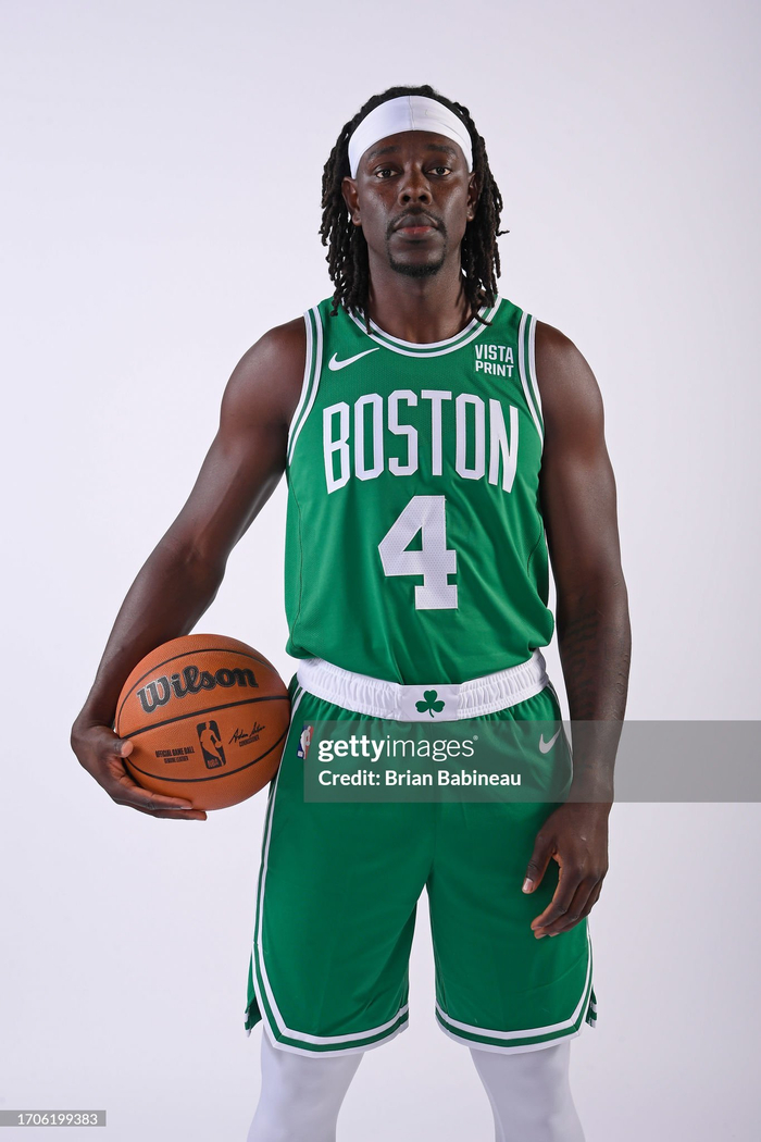 英超前瞻：曼城剑指三分紧追榜首，桑德兰变阵挑战强敌（英超前瞻：曼城力争三分逼近榜首，桑德兰变阵硬碰强敌）