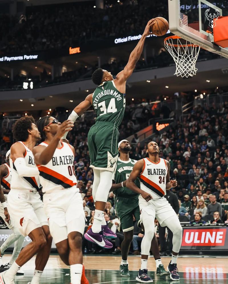 麦克阿瑟FCvs大埔亚冠赛前为香港大埔火灾遇难者...（亚冠前瞻：麦克阿瑟FC对阵大埔，赛前向香港大埔火灾遇难者致哀）