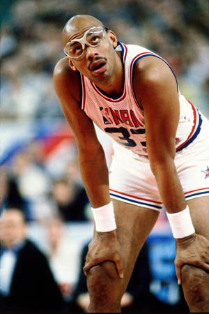 记者：阿根廷vs西班牙的南美欧洲超级杯将于3月27日举行（阿根廷对西班牙的南美欧洲超级杯定于3月27日开球）