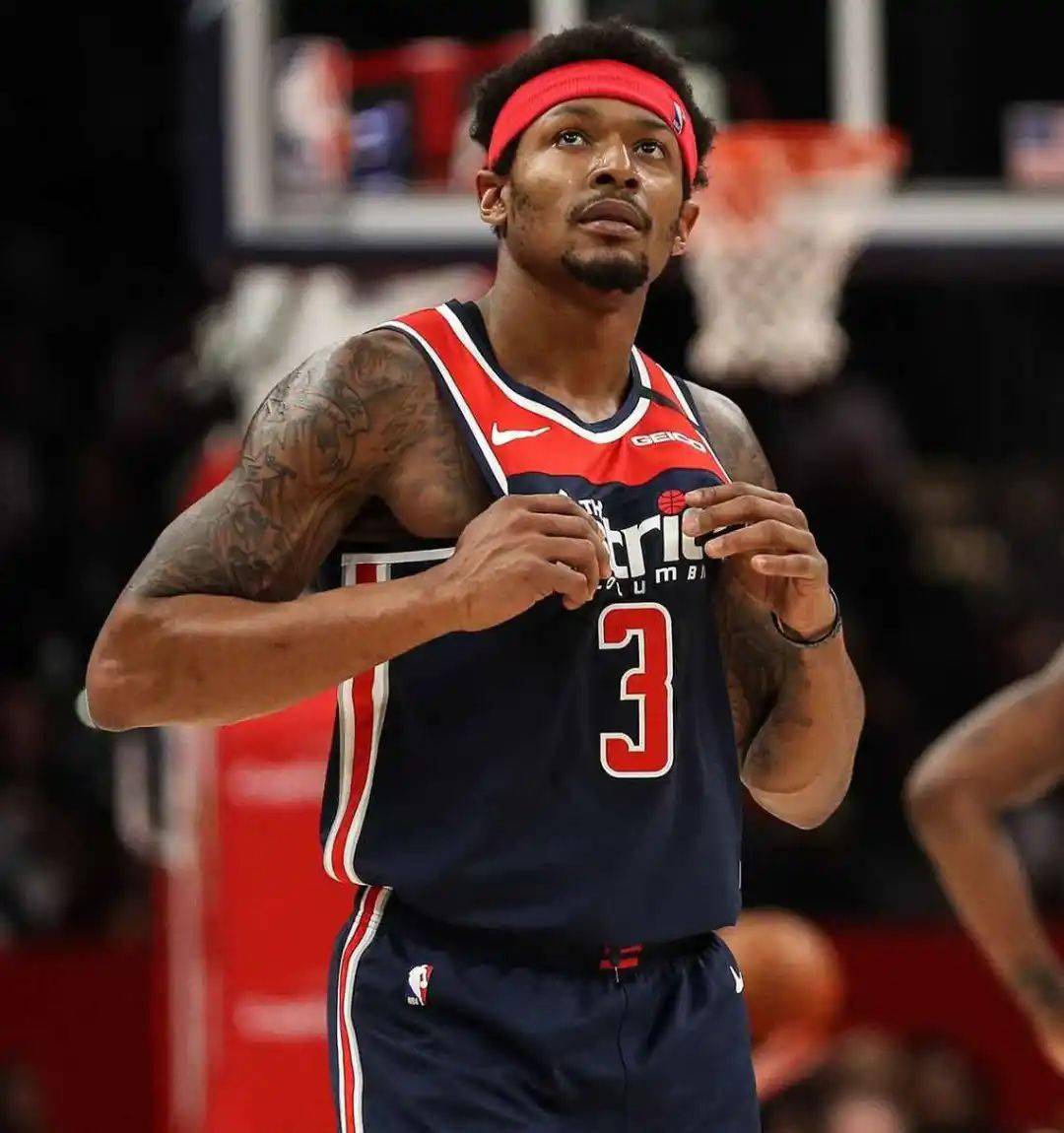 是否提前召回弗格森？许尔策勒：让我们看看一月份的情况吧（会提前召回弗格森吗？许尔策勒：一月再定）