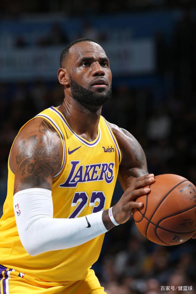 阔别三个月！皇家贝蒂斯社媒发布视频宣布队长伊斯科回归（时隔三个月，皇家贝蒂斯通过社媒视频官宣队长伊斯科回归）