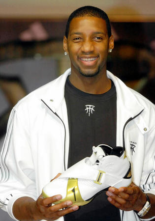 独行侠迎战掘金 克莱&克里斯蒂小概率出战 华盛顿出战成疑（独行侠对阵掘金：克莱与克里斯蒂出场概率偏低，华盛顿出战成疑）