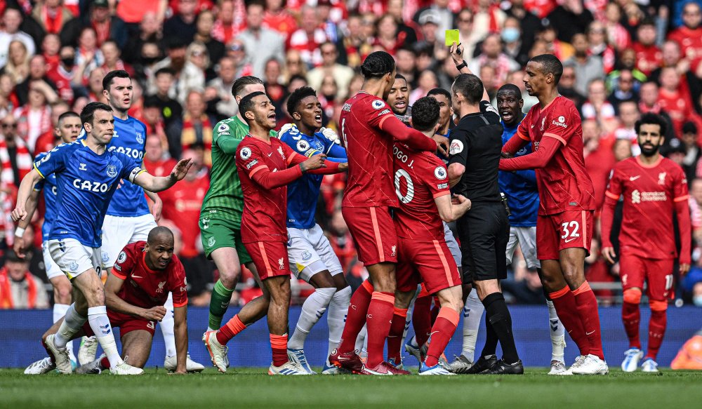 火箭年轻球员成长迅速，赛季表现亮眼（火箭小将突飞猛进，本季表现抢眼）