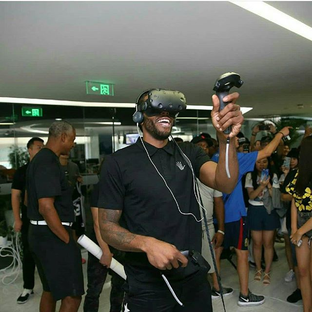 梅西一年三大MVP！造进球74个！快踢满全场还能边线一过四！（梅西一年揽三大MVP，参与74球；近乎全勤仍上演边线一挑四）