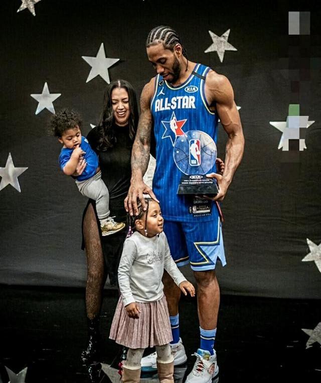 邓加：维尼修斯只能做战术核心，卡塞米罗才配做巴西队队长（邓加：维尼修斯更适合作战术核心，巴西队长应由卡塞米罗担任）