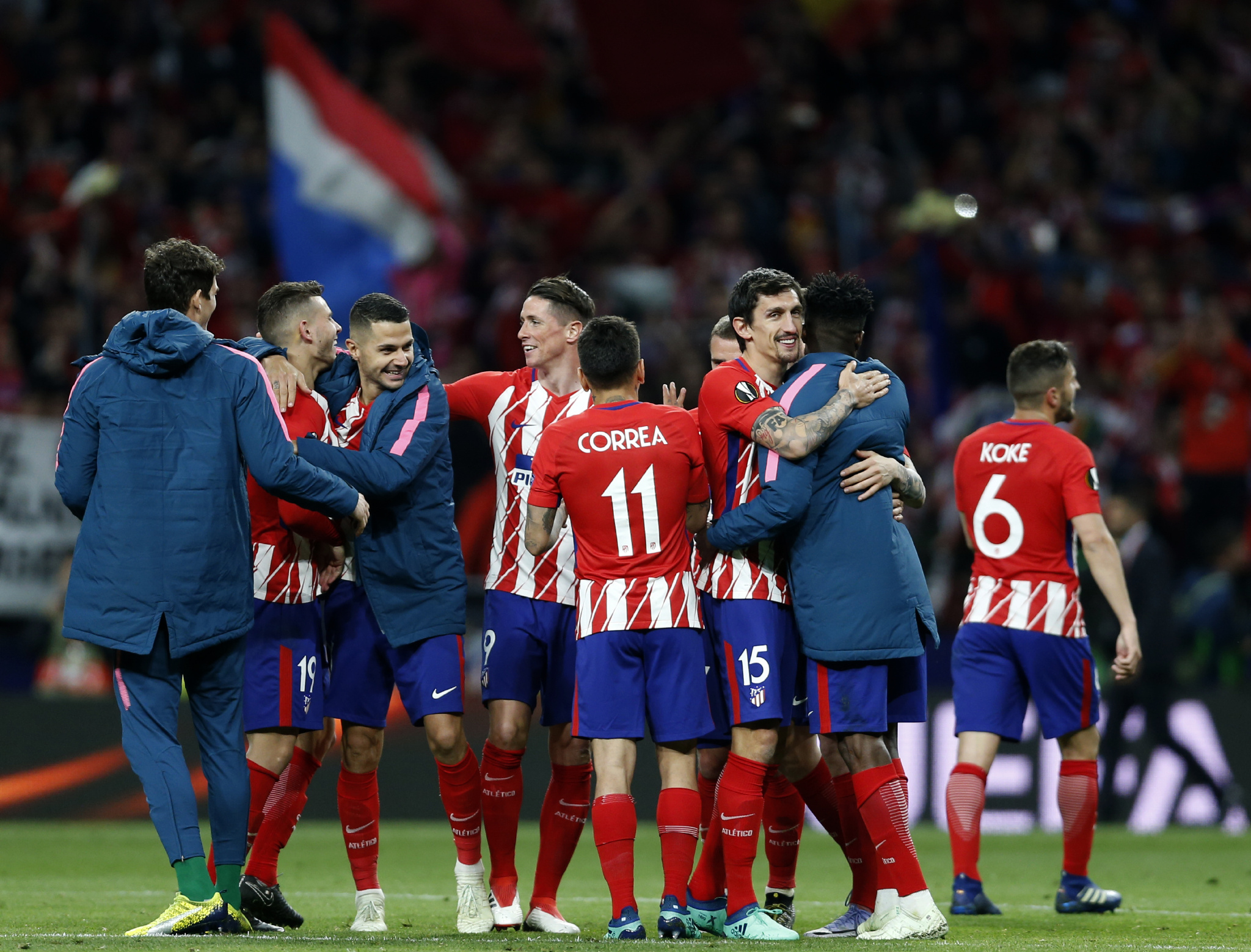 罗马诺：弗拉霍维奇在康复中，目前未与AC米兰达成任何协议（罗马诺：弗拉霍维奇恢复中，尚无与AC米兰的任何协议）